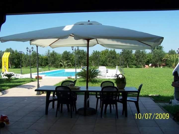 Agriturismo L' Annunziata Lizzano  Kültér fotó